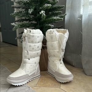 Women's White Snow Boots